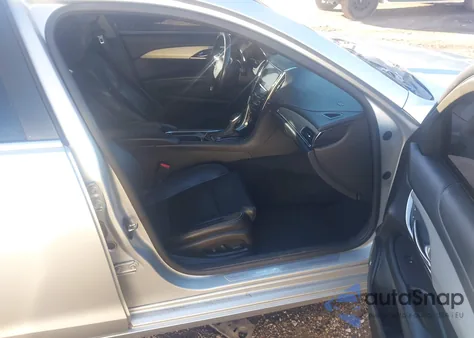 2015 Cadillac Ats Luxury z USA, uszkodzony, nr VIN 1G6AB5RA4F0101738